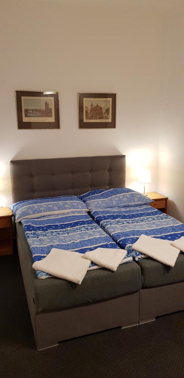 Pension & Restaurace Na Rychte Praga Zewnętrze zdjęcie