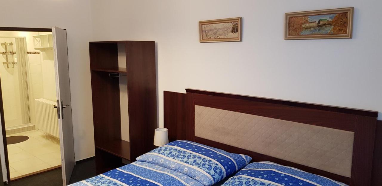 Pension & Restaurace Na Rychte Praga Zewnętrze zdjęcie