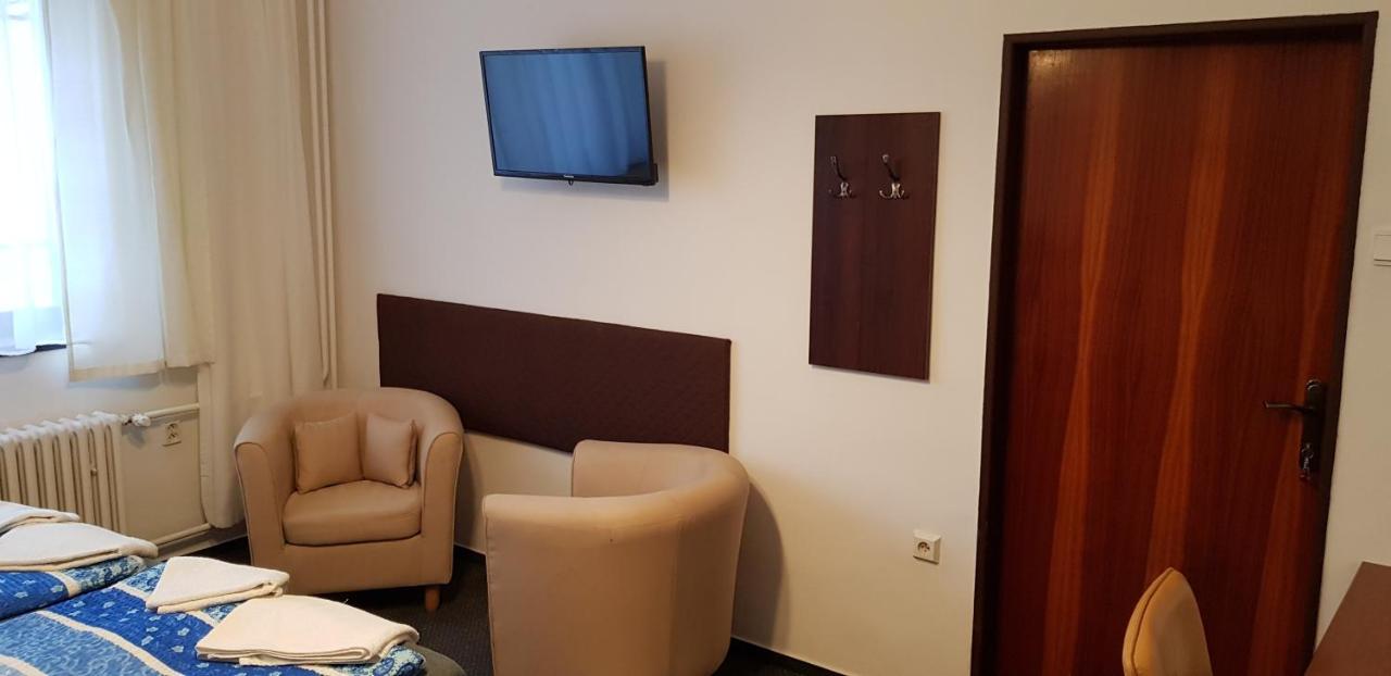 Pension & Restaurace Na Rychte Praga Zewnętrze zdjęcie