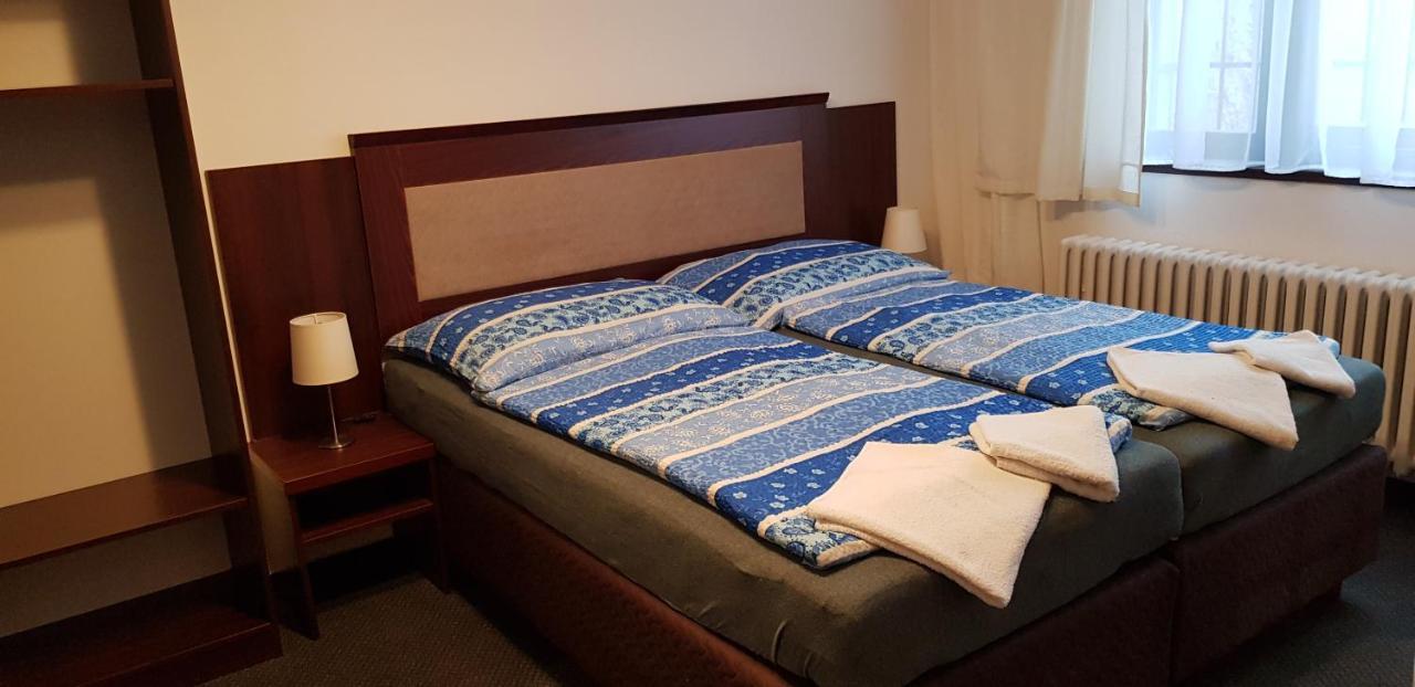 Pension & Restaurace Na Rychte Praga Zewnętrze zdjęcie